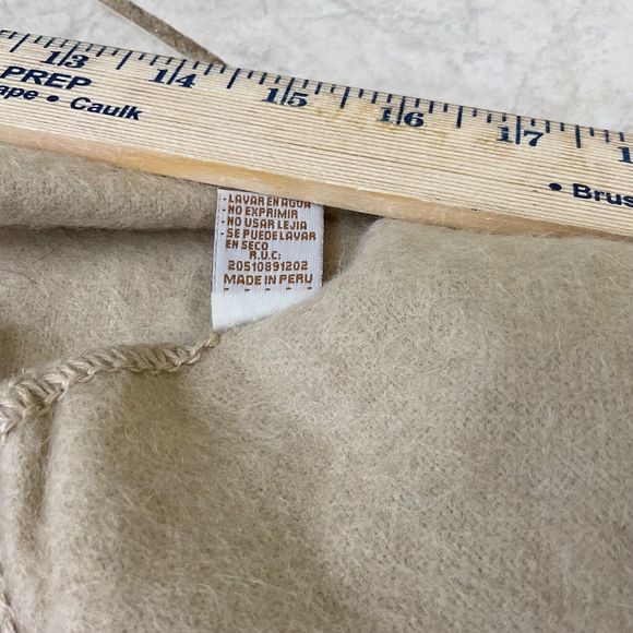 Camargo Scarf 100% Alpaca 72 x 9 inch Rectangle Fringe beige Peru - Picture 5 of 8